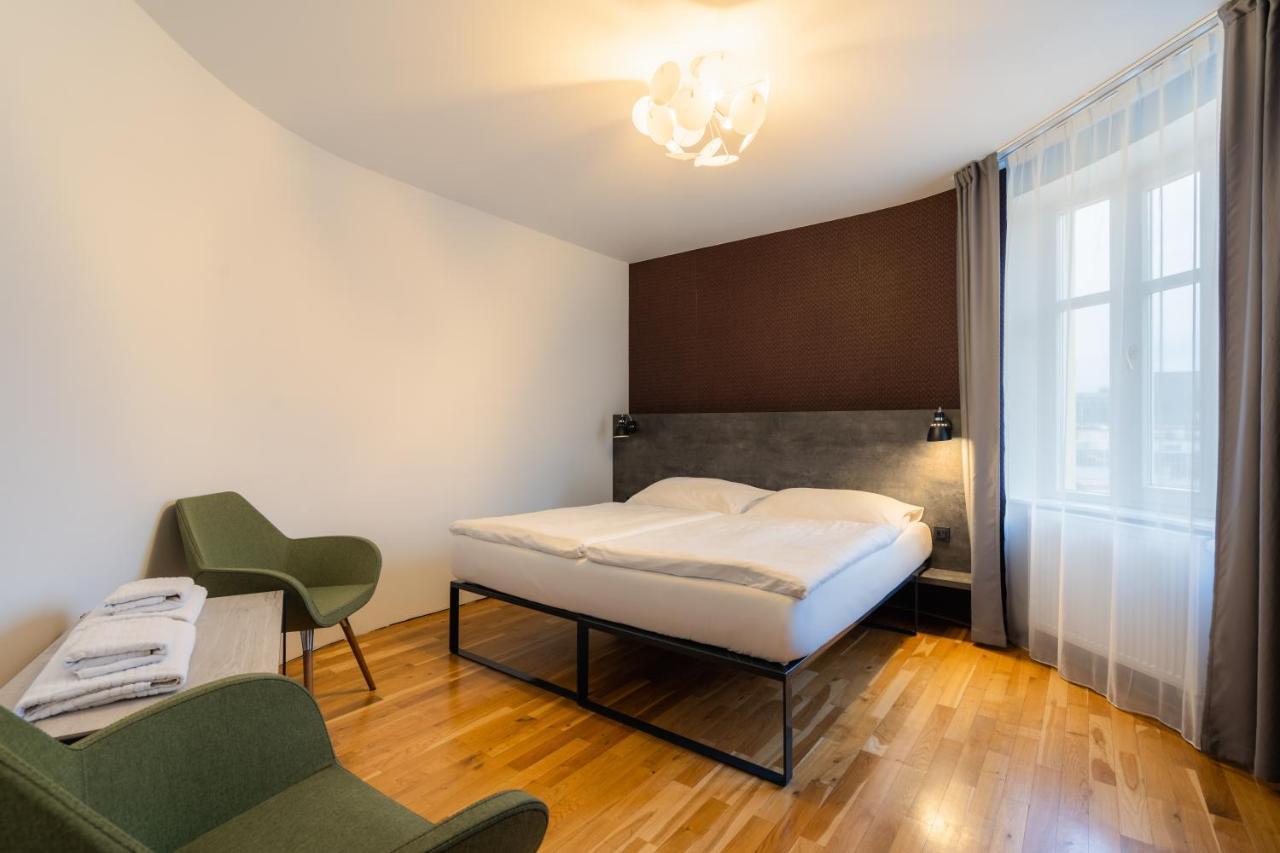 Ea Aparthotel Melantrich Прага Экстерьер фото