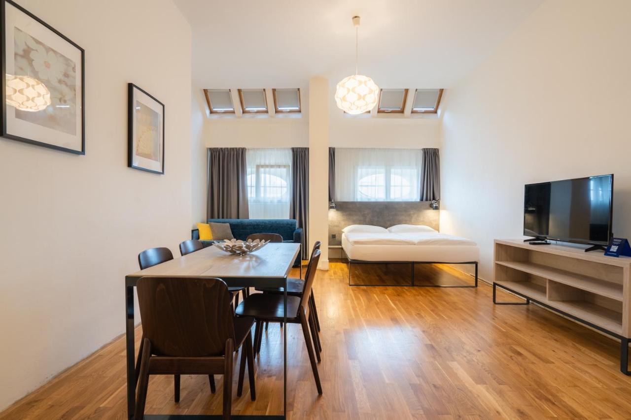Ea Aparthotel Melantrich Прага Экстерьер фото