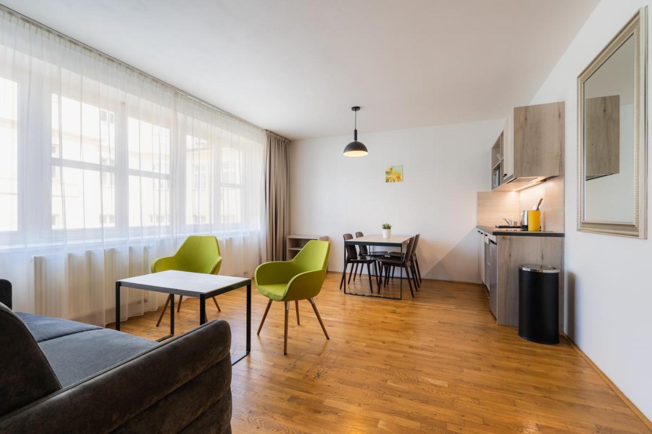 Ea Aparthotel Melantrich Прага Экстерьер фото