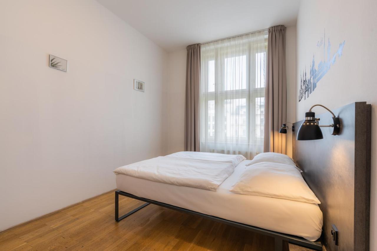 Ea Aparthotel Melantrich Прага Экстерьер фото