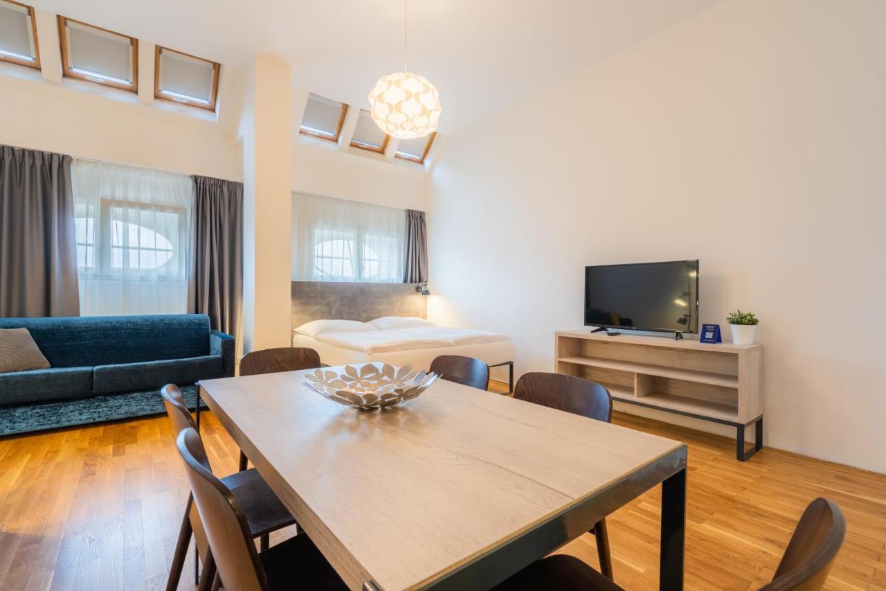 Ea Aparthotel Melantrich Прага Экстерьер фото
