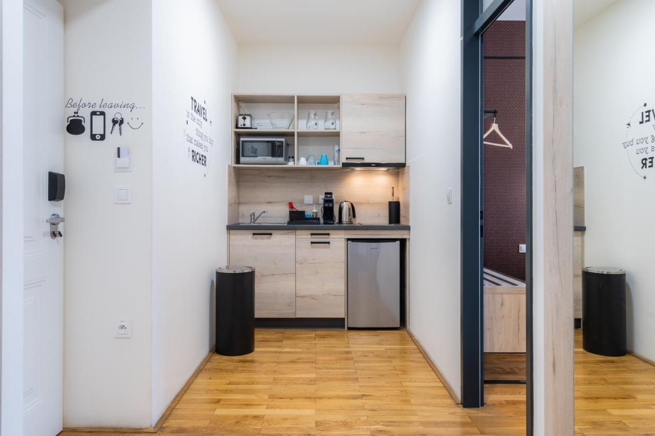Ea Aparthotel Melantrich Прага Экстерьер фото
