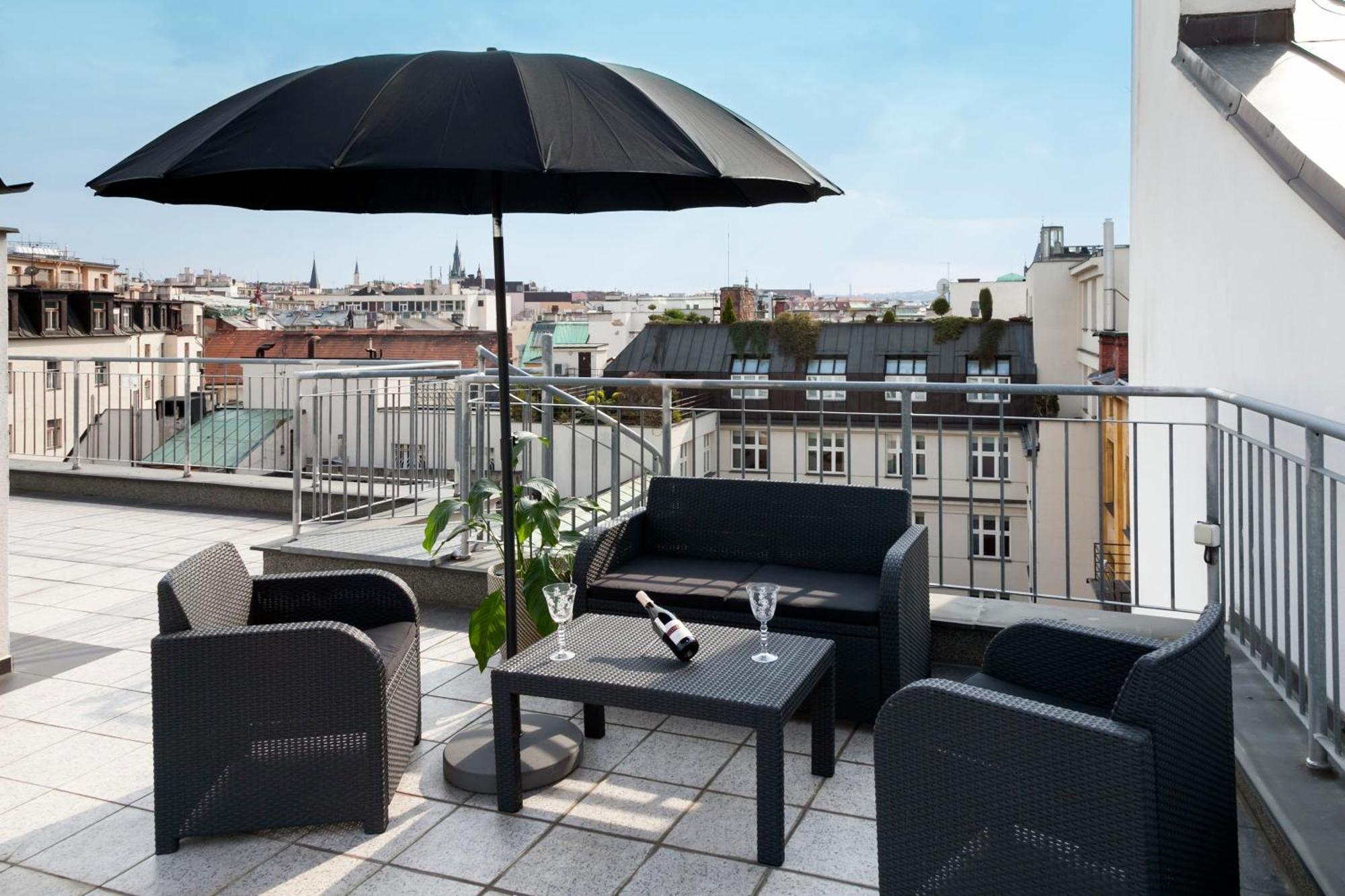 Ea Aparthotel Melantrich Прага Экстерьер фото